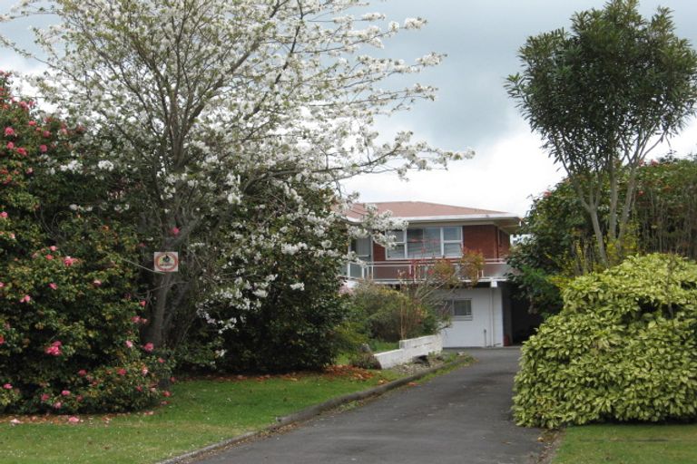 Photo of property in 1 Batten Street, Glenholme, Rotorua, 3010