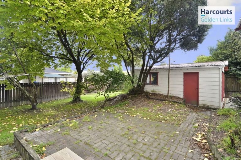 Photo of property in 3 Ballial Place, West Harbour, Auckland, 0618