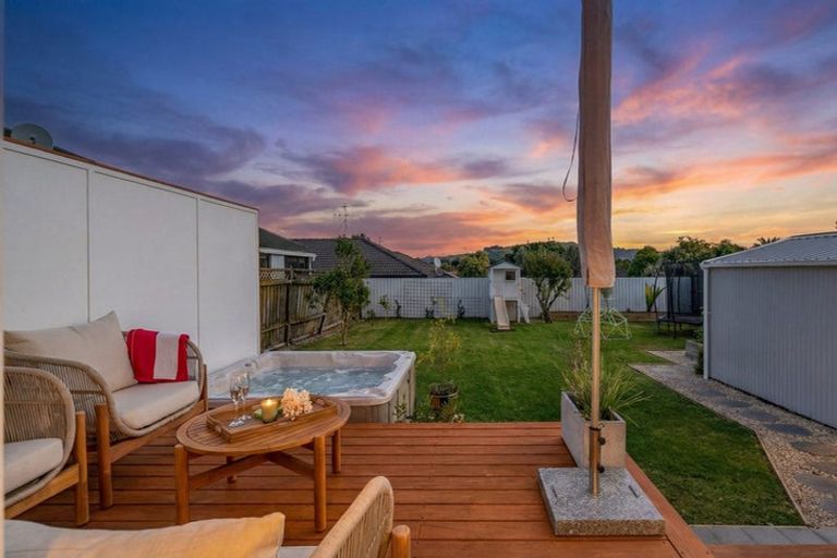 Photo of property in 218 Dickson Road, Papamoa Beach, Papamoa, 3118