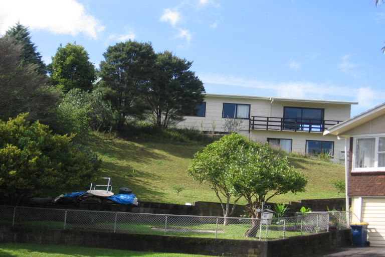 Photo of property in 17 Scotstoun Place, Glen Eden, Auckland, 0602