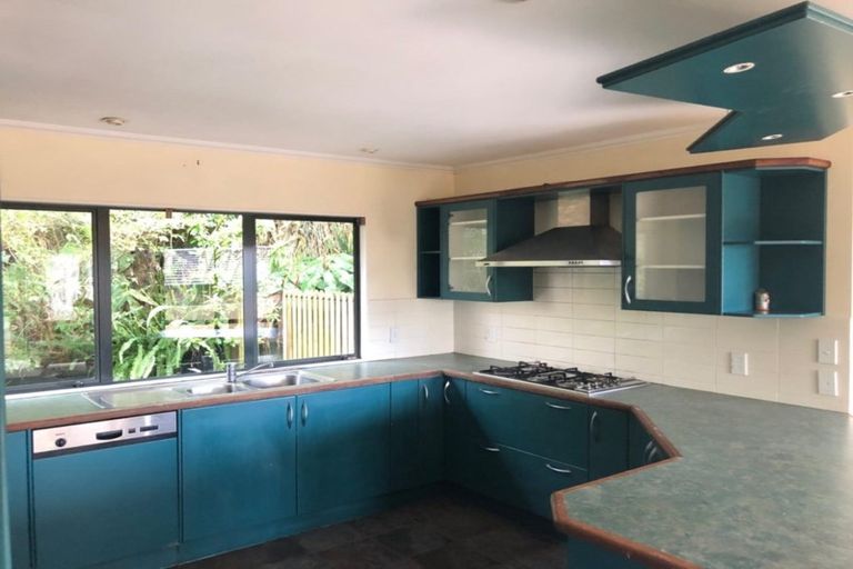 Photo of property in 55 Penguin Drive, Murrays Bay, Auckland, 0630