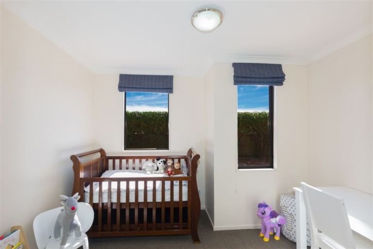 Photo of property in 35 Hawtrey Terrace, Churton Park, Wellington, 6037