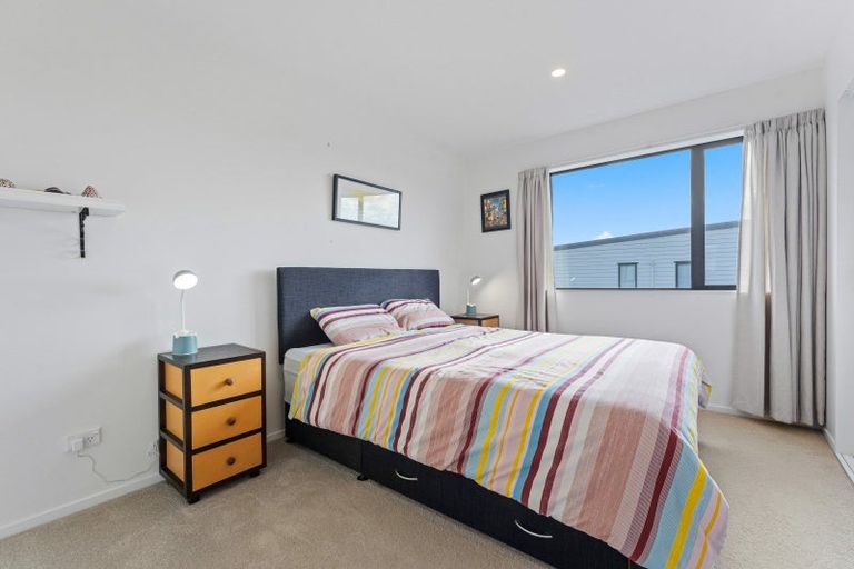 Photo of property in 9 Fuselage Road, Hobsonville, Auckland, 0616