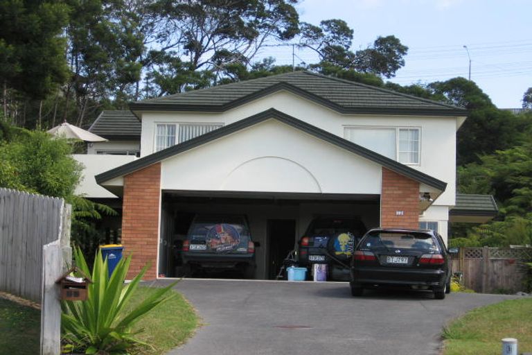 Photo of property in 12 Nottingham Place, Northcross, Auckland, 0630
