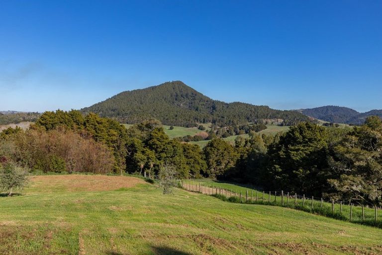 Photo of property in 280 Baldrock Road, Kaiwaka, Maungaturoto, 0587