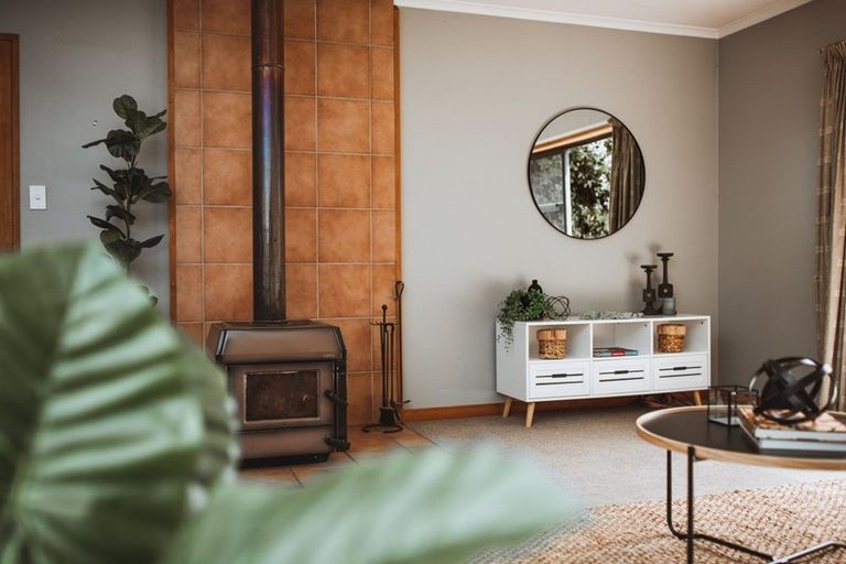 Photo of property in 44 Remarkables Crescent, Frankton, Queenstown, 9300