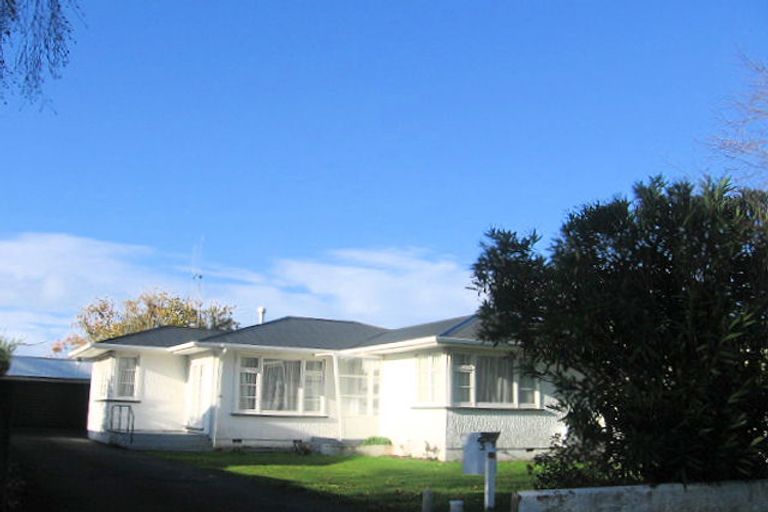 Photo of property in 37 Seddon Street, Takaro, Palmerston North, 4412