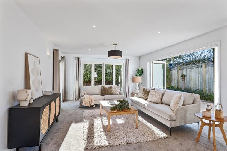 Photo of property in 32 Wai-iti Terrace, Burnside, Christchurch, 8052