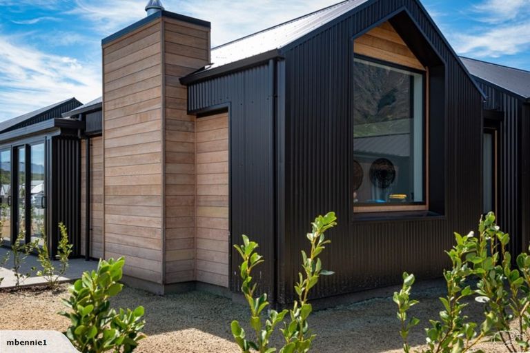 Photo of property in 6 Maize Street, Jacks Point, Queenstown, 9371