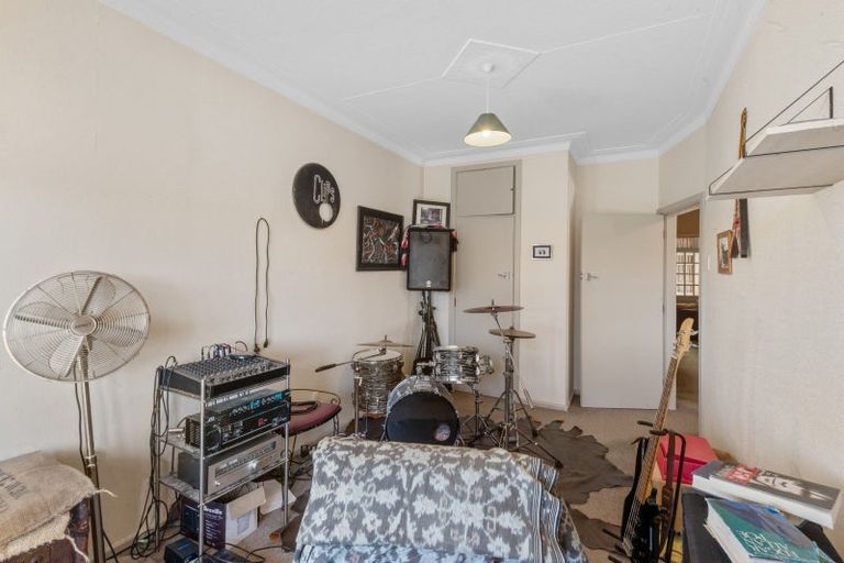 Photo of property in 14 Solway Street, Holmes Hill, Oamaru, 9401