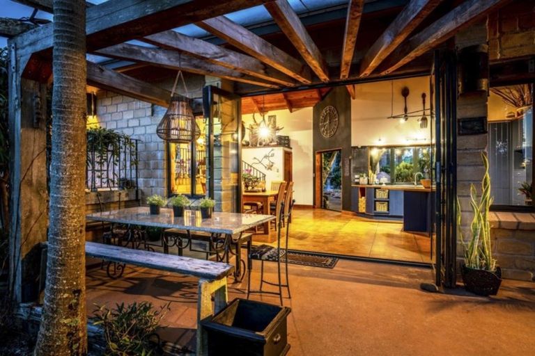 Photo of property in 261 Matarau Road, Matarau, Kamo, 0185