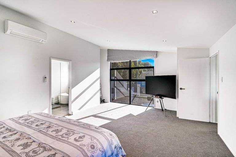 Photo of property in 7 Harper Street, Chatswood, Auckland, 0626