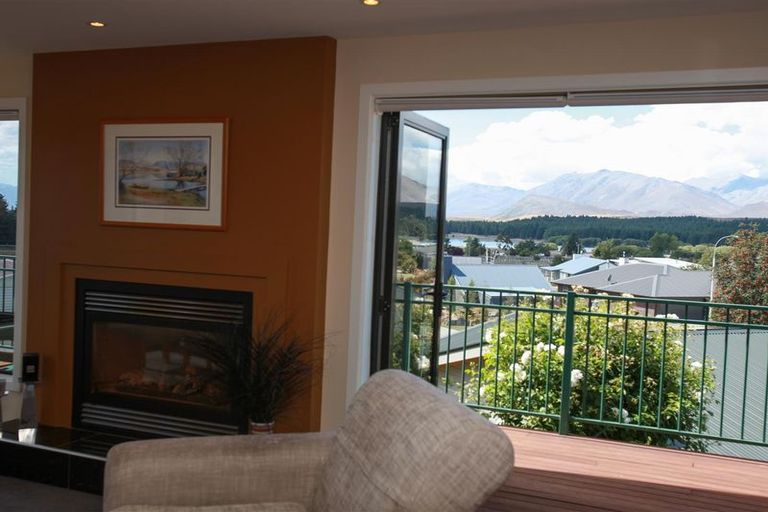 Photo of property in 12 Hamilton Drive, Lake Tekapo, 7999