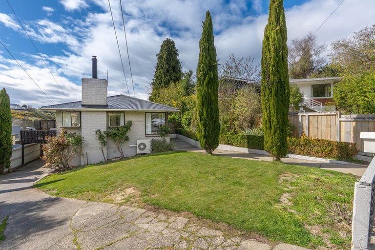 Photo of property in 17 Colquhoun Street, Glenross, Dunedin, 9011