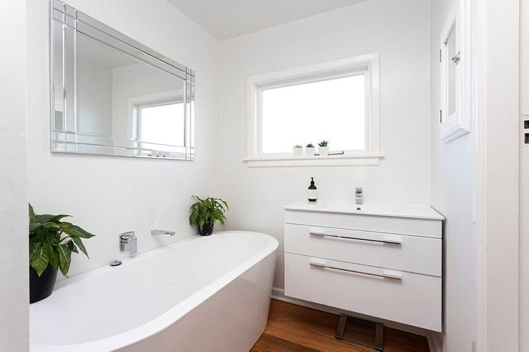 Photo of property in 26 Halliwell Avenue, Papanui, Christchurch, 8052