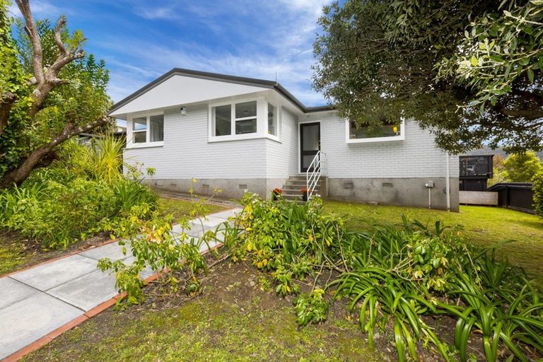 Photo of property in 16 Duncraig Street, Silverstream, Upper Hutt, 5019