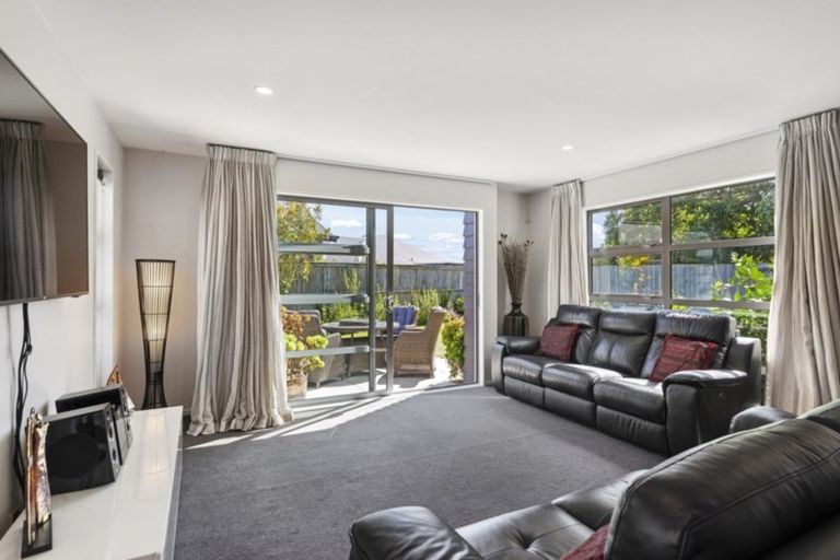 Photo of property in 3 Robinia Mews, Rangiora, 7400