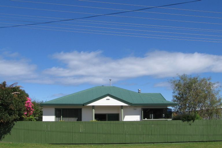 Photo of property in 2/59 Rokino Road, Hilltop, Taupo, 3330