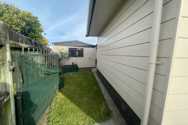 Photo of property in 215 Parklands Avenue, Bell Block, New Plymouth, 4312