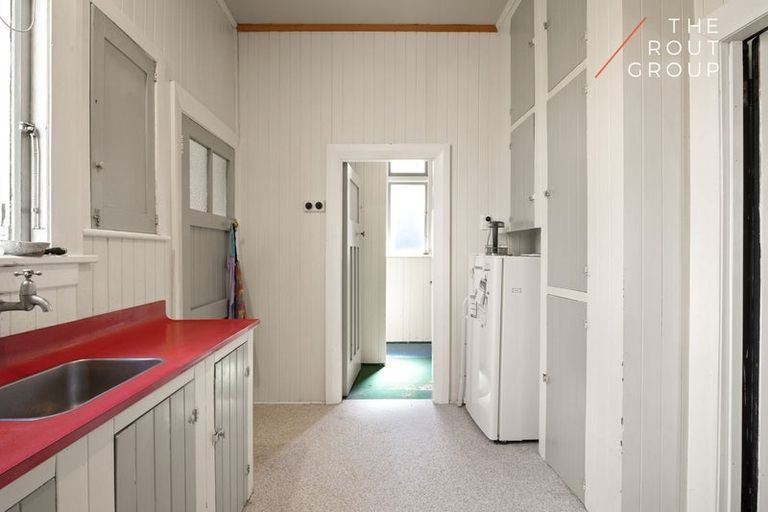 Photo of property in 127 Oakwood Avenue, Balaclava, Dunedin, 9011