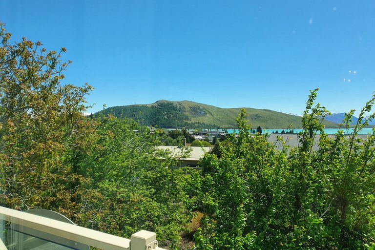 Photo of property in 35 Murray Place, Lake Tekapo, 7999