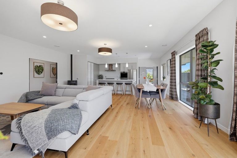 Photo of property in 8 Silver Springs Boulevard, Mosgiel, 9024