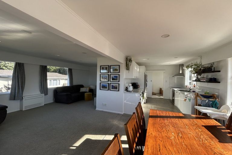 Photo of property in 74 Akaroa Drive, Maupuia, Wellington, 6022