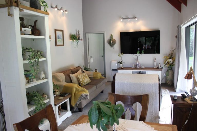 Photo of property in 388 Pine Valley Road, Dairy Flat, Silverdale, 0992