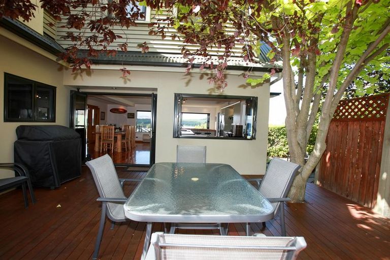 Photo of property in 12 Hamilton Drive, Lake Tekapo, 7999