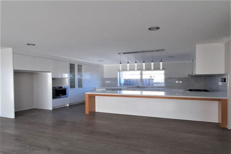 Photo of property in 13 Cahir Place, Flat Bush, Auckland, 2019