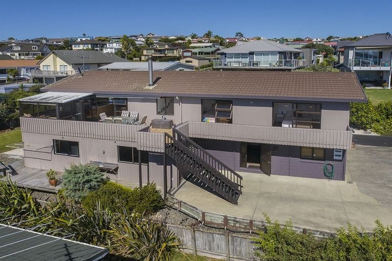 Photo of property in 35 Tamatea Drive, Snells Beach, 0920