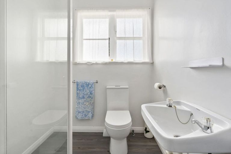 Photo of property in 2 Leveson Street, Strathmore Park, Wellington, 6022