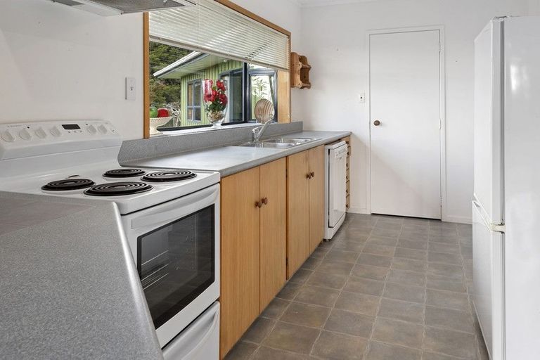 Photo of property in 9 Nova Way, Kauri, 0185