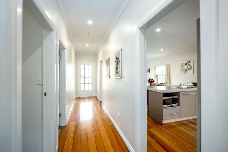 Photo of property in 1 Hayward Street, Featherston, 5710