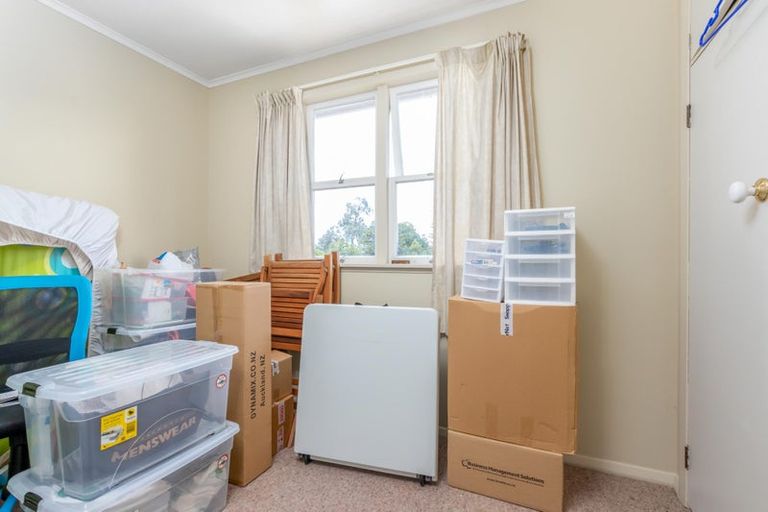 Photo of property in 29 Golf Road, New Lynn, Auckland, 0600