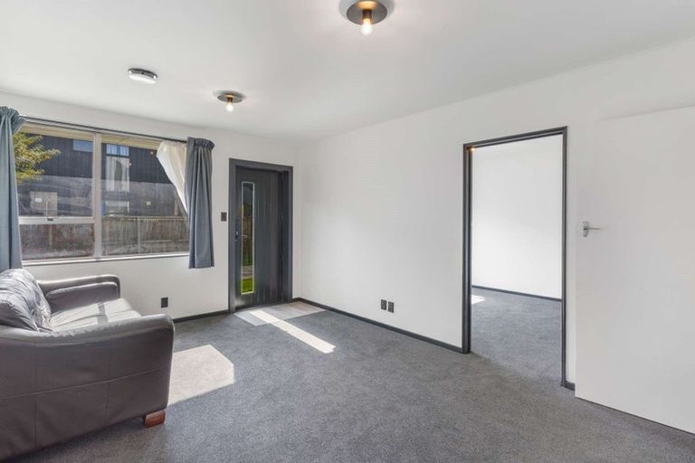 Photo of property in 2/42 Mathesons Road, Phillipstown, Christchurch, 8011