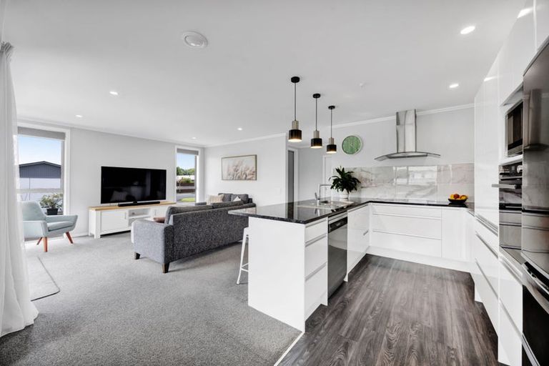 Photo of property in 1a Carrington Street, Inglewood, 4330