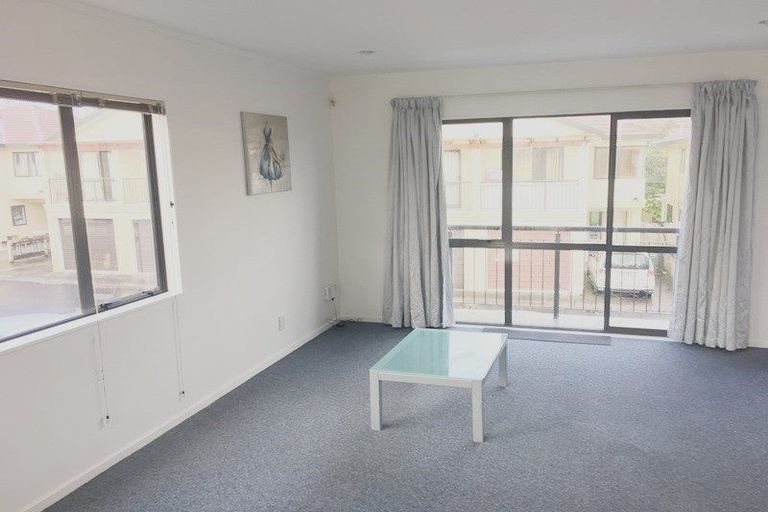 Photo of property in 27/8 Margan Avenue, New Lynn, Auckland, 0600