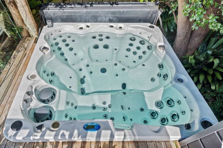 Photo of property in 23 Duncansby Road, Stanmore Bay, Whangaparaoa, 0932