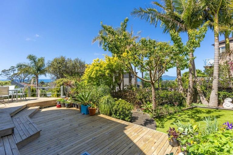 Photo of property in 1/80 Knights Road, Rothesay Bay, Auckland, 0630