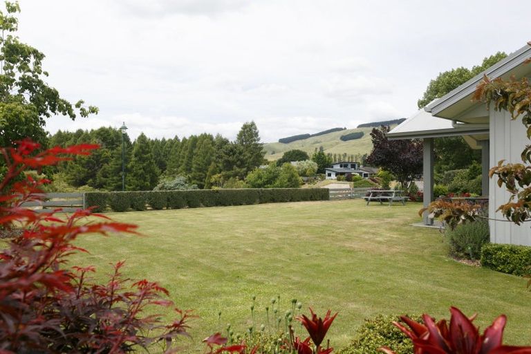 Photo of property in 81 Lisland Drive, Kinloch, Taupo, 3377