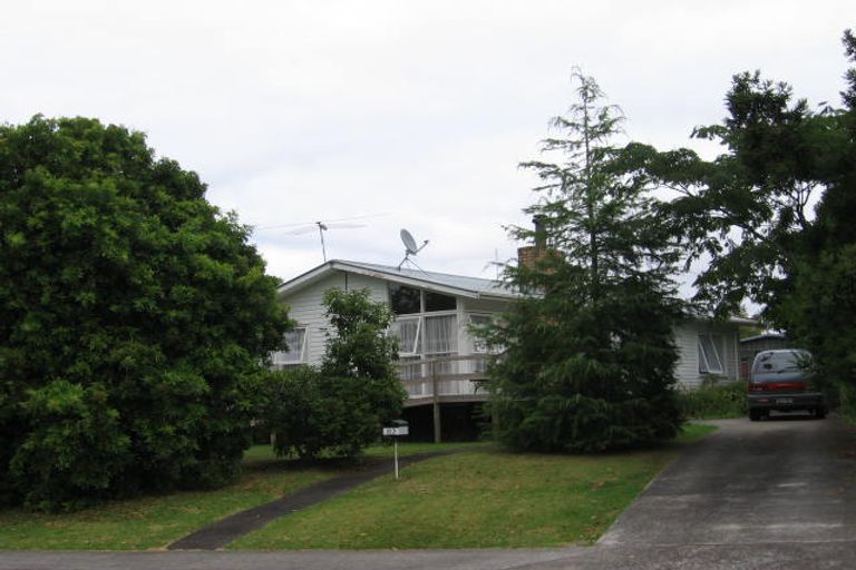 Photo of property in 82 Lauderdale Road, Birkdale, Auckland, 0626