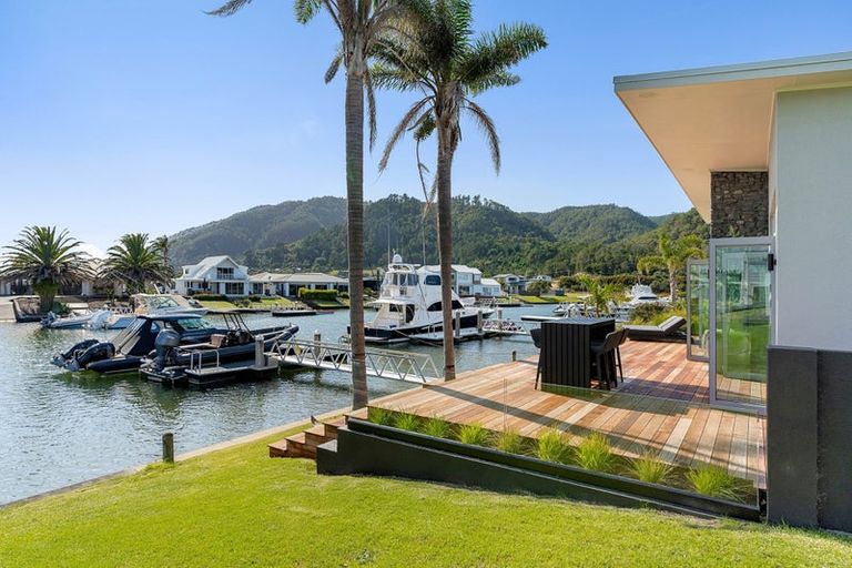 Photo of property in 156 Waterways Parade, Pauanui, Hikuai, 3579