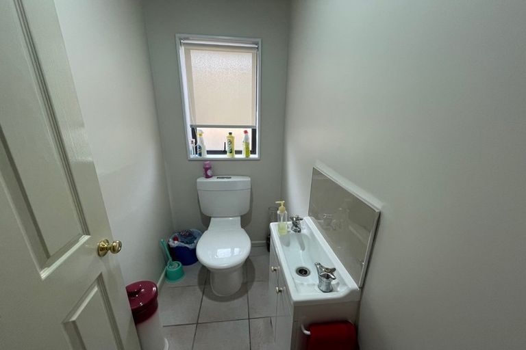 Photo of property in 43 Wairere Road, The Gardens, Auckland, 2105