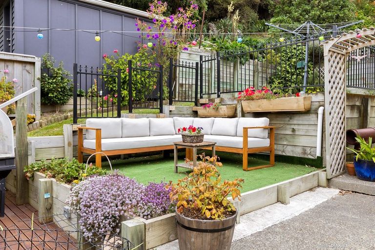 Photo of property in 11 Humber Street, Island Bay, Wellington, 6023