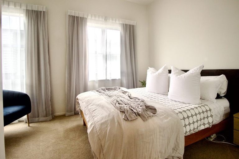 Photo of property in Habitat Apartments, 12/31 Byron Avenue, Takapuna, Auckland, 0622