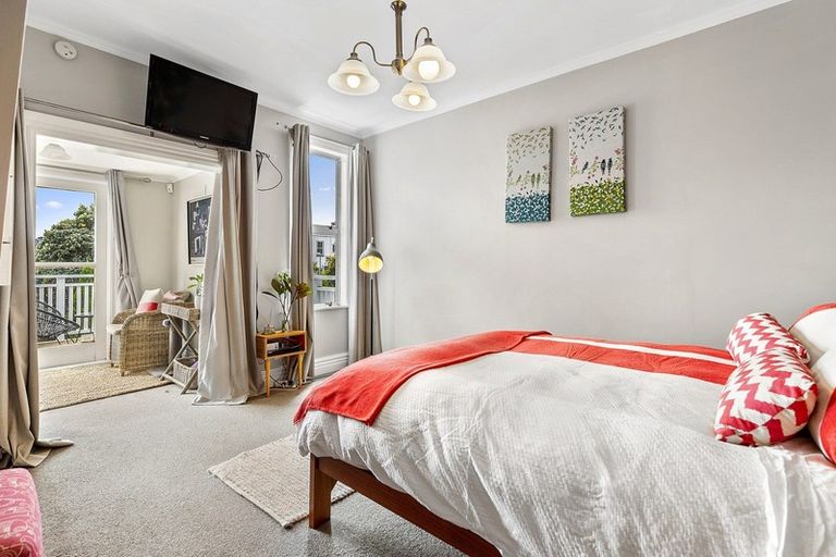 Photo of property in 25 Lawrence Street, Newtown, Wellington, 6021