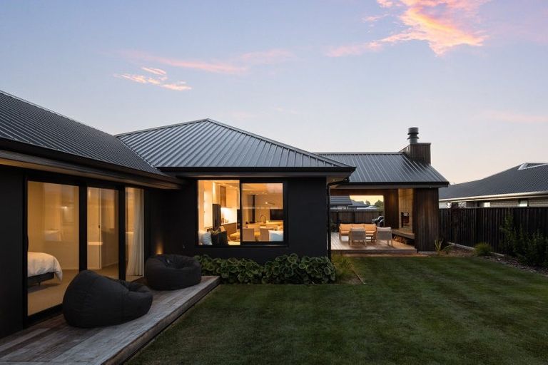 Photo of property in 53 Whareatea Road, Redwoodtown, Blenheim, 7201