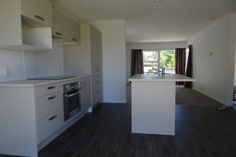 Photo of property in 73 Tramway Road, Beach Haven, Auckland, 0626