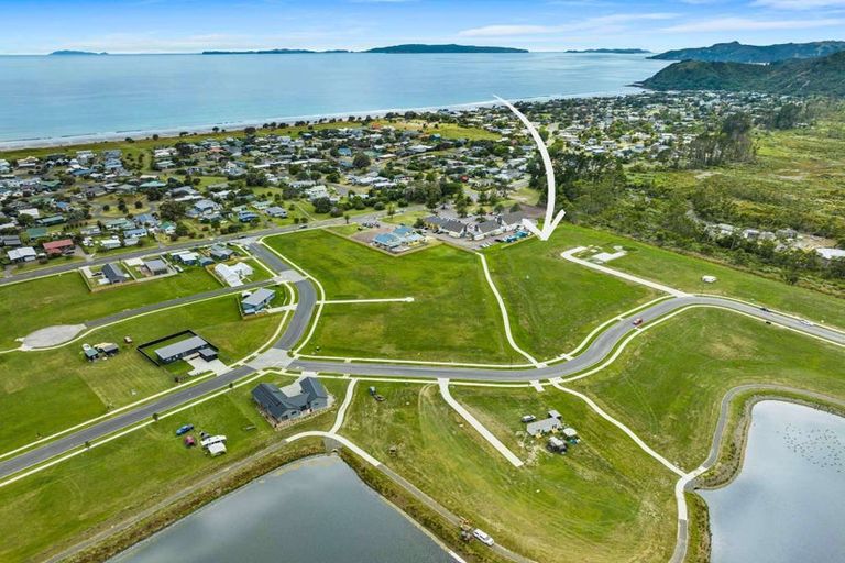 Photo of property in 105 Karearea Way, Matarangi, 3592